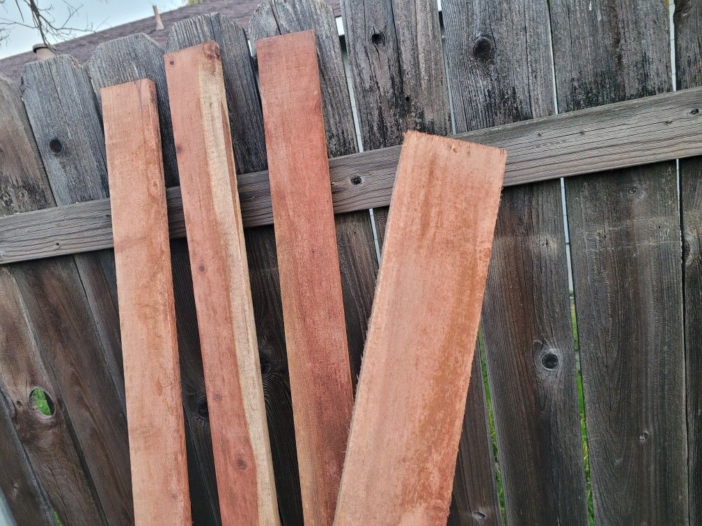 Redwood Flat-Top Fence Boards 1x4x6