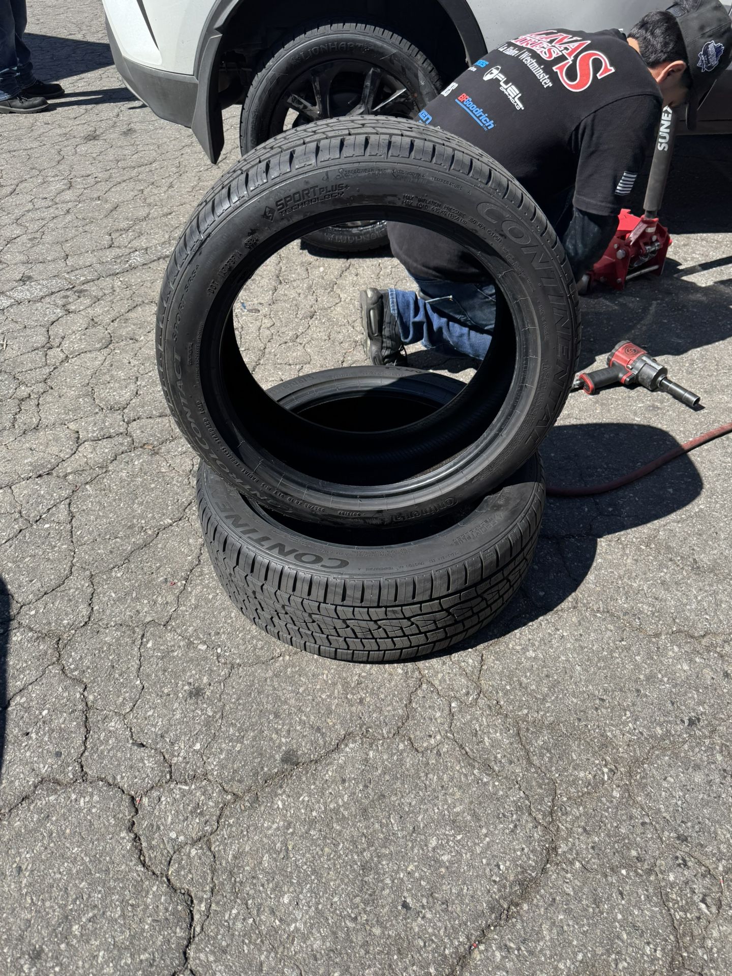 Continental Tires 225/45/18