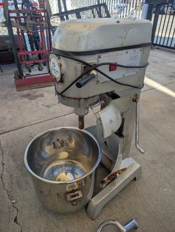 Cooler Depot 30L (30 Quart) Commercial Planetary Floor Mixer Model B30 – 3 Attachments
