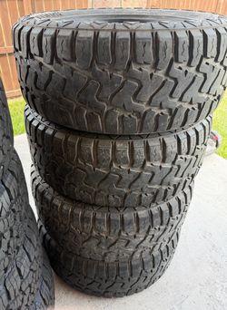 33x12.50r20 Tires.