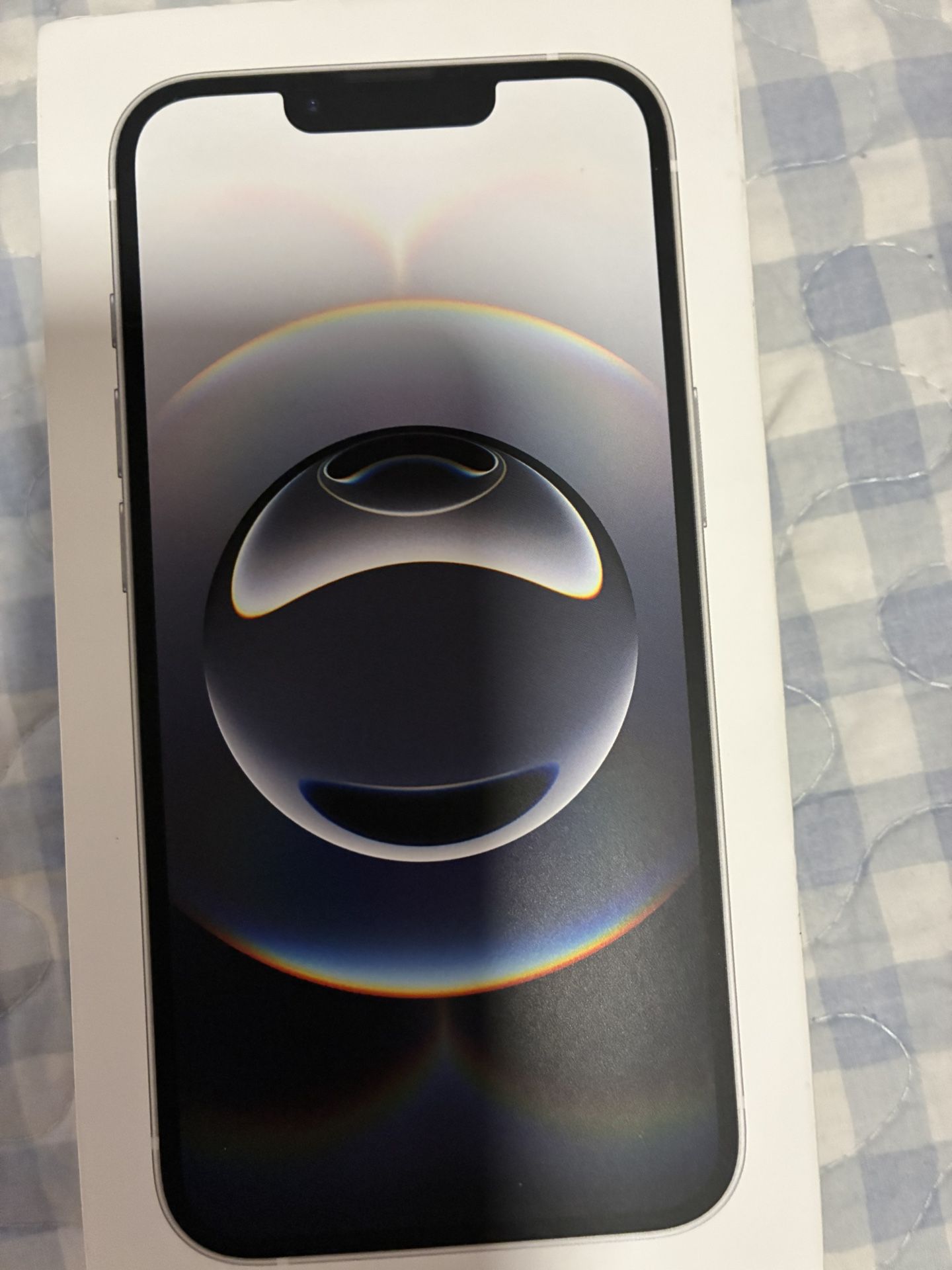 iPhone 16e