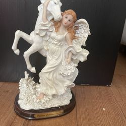 Vintage Horse figuer Leonardo Collection