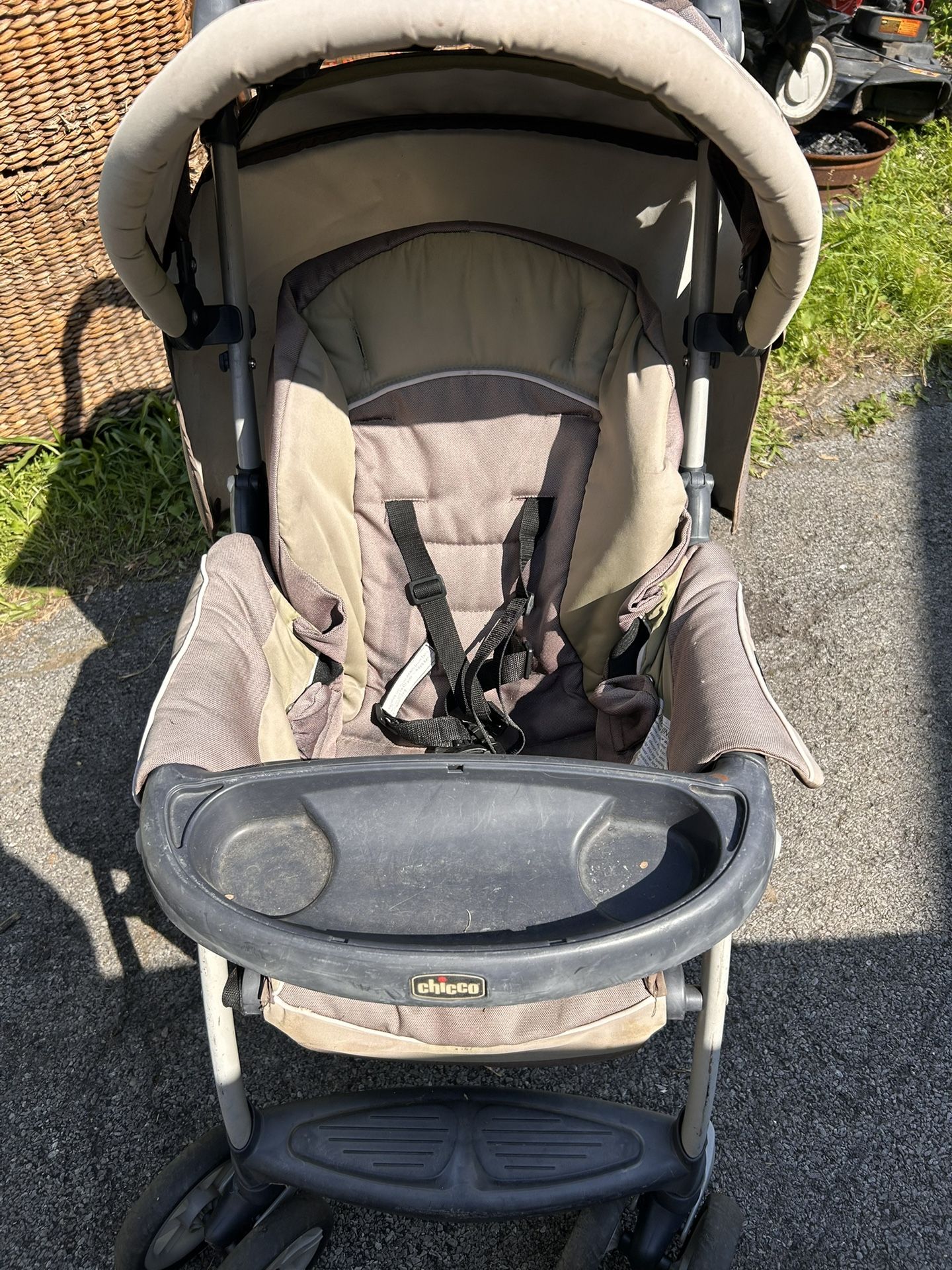 baby stroller