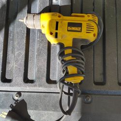 DEWALT DWD115 Corded Drill 8amp 3/8”