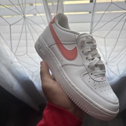 Nike Air Force 1 Low GS Valentine’s Day White Pink Size 3Y