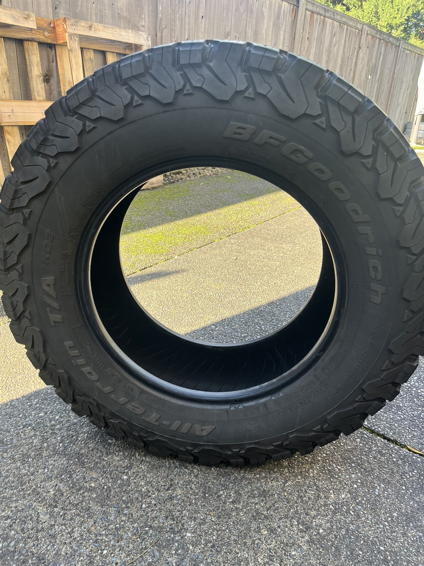 Nice Bfgoodrich Ko2  900 OBO 