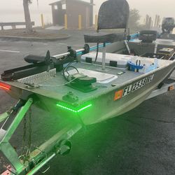 15 ft bass tracker Jon boat, trailer, motor