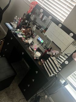 Vanity mirror with inserts drawers