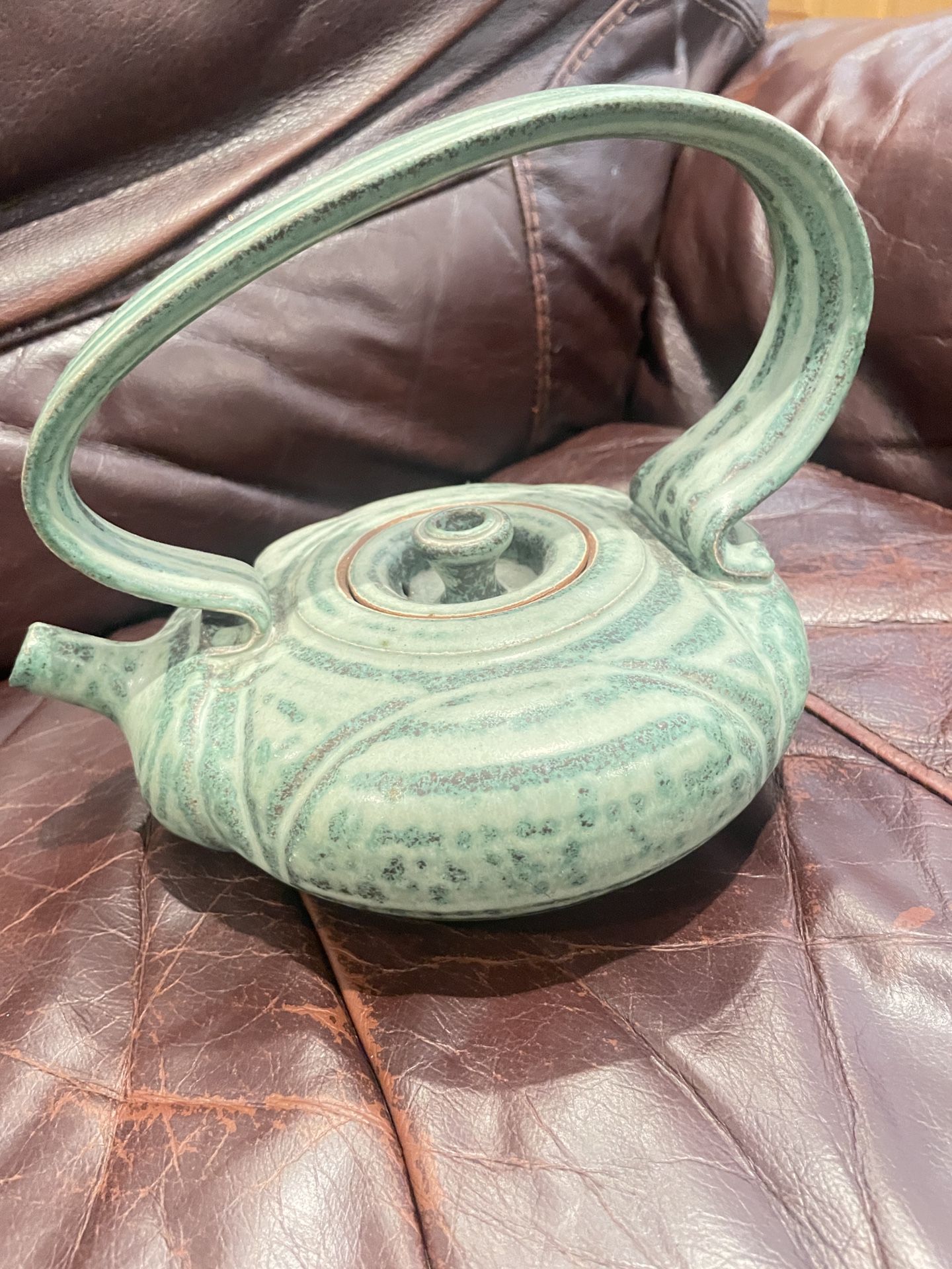 Vogel Tea Pot