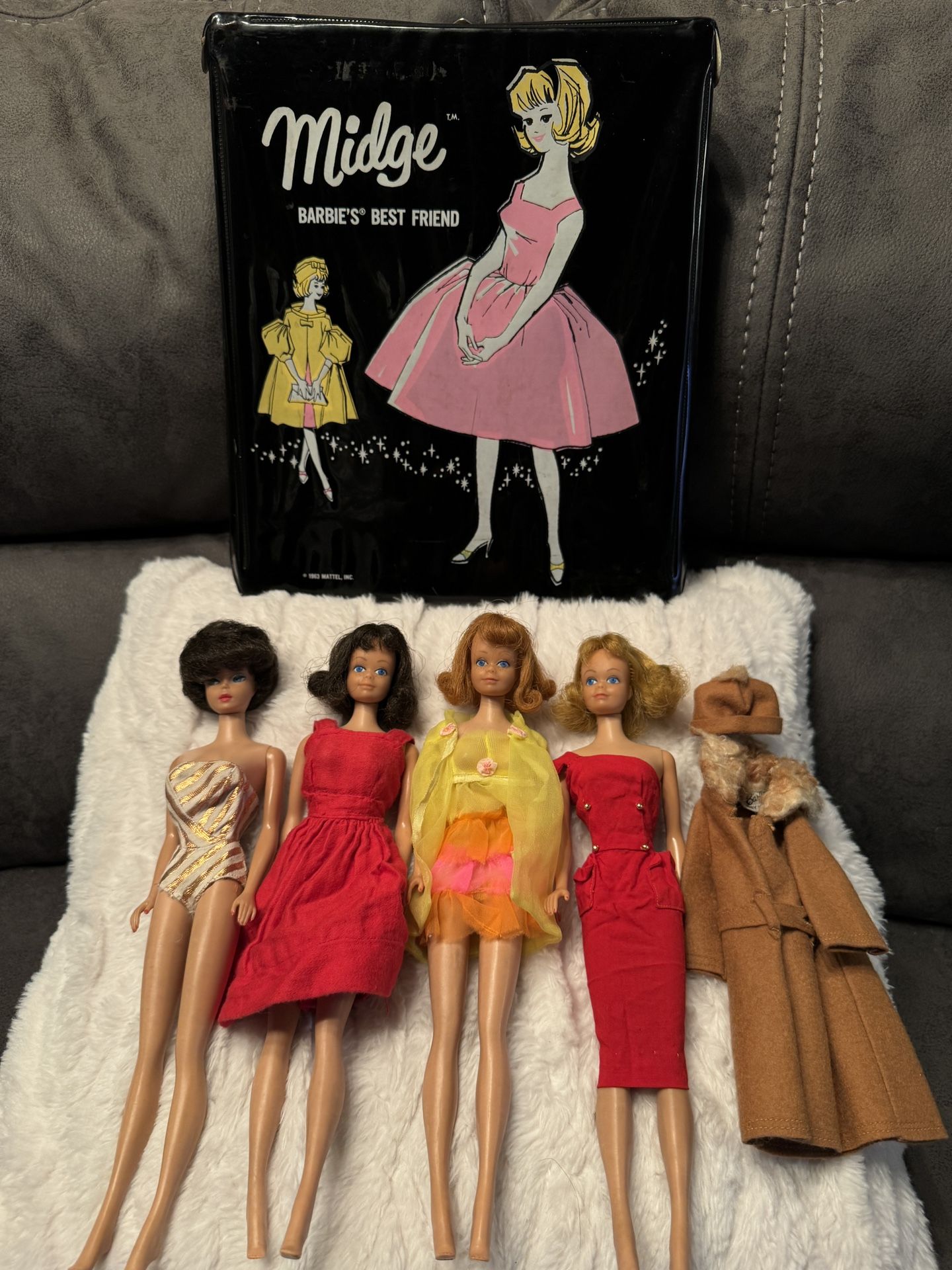4 Midge Barbie Dolls Early 60’s, Vintage Attire.