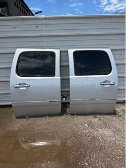 2007-2014 GMC YUKON XL / Chevy Suburban Rear Doors
