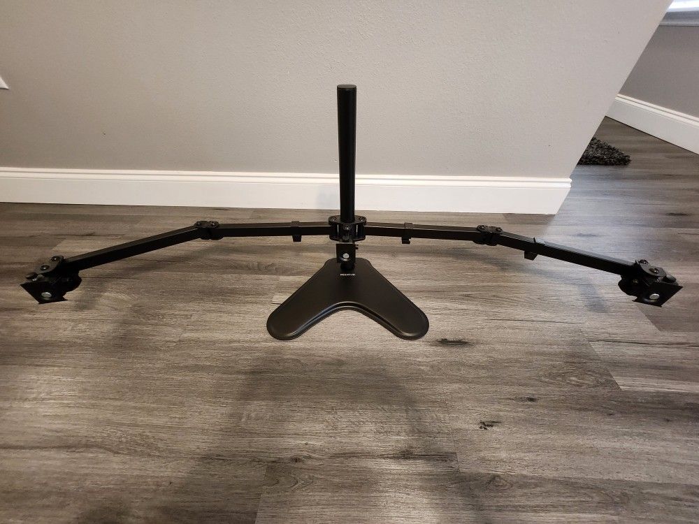Computer Monitor Triple Holder