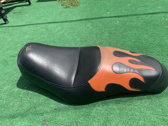 2005 Harley Davidson Sportster Seat