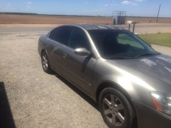 Nissan altima