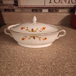 Vintage Hall China Autumn Leaf Oval Casserole Dish W/Lid