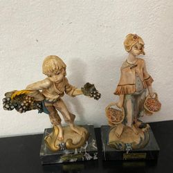 ESCULTURA DE MUÑECA ITALIANA DE RESINA 