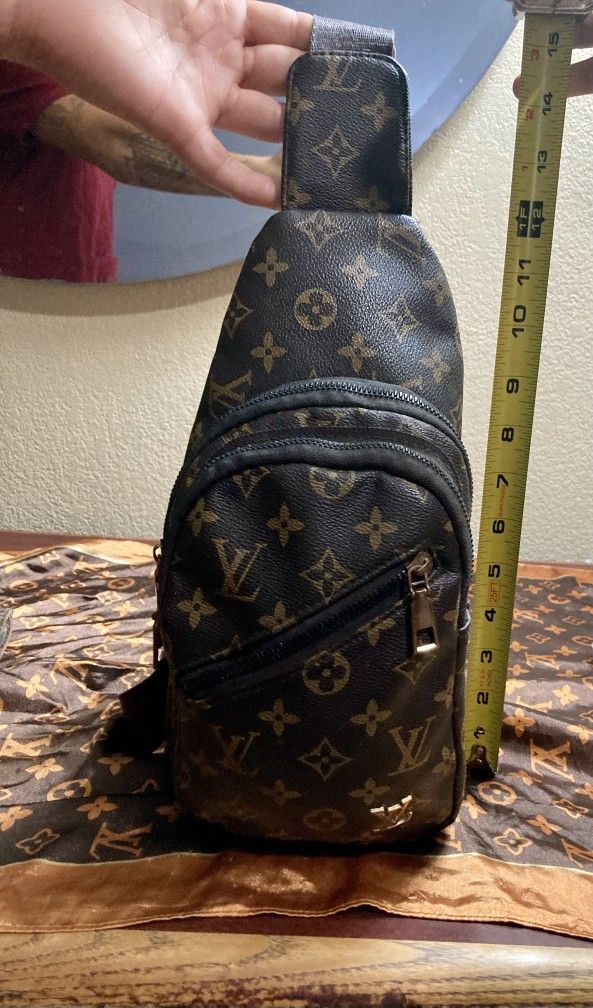 Name Brand Crossbody Backpack And Coin Purse for Sale in Mount Pleasant, TX  - OfferUp