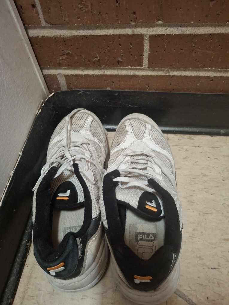 Fila Size 11 Men Sneakers