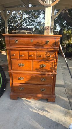 Dresser