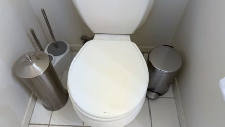 Bathroom Set: simplehuman Step Trash Can, Toilet Paper Reserve and Brush Holder