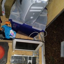 Apple Computer PC Keyboard Monitor Mouse Included