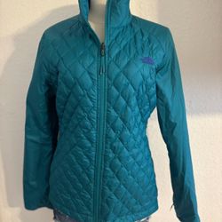 Women’s Medium Northface Jacket 