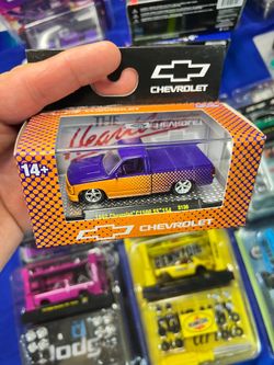 M2 machines Chevy GMC trucks 1/64