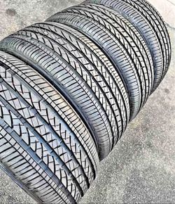 225/50/18 Bridgestone 📍📍 Vendo un set de llantas con 80% de vida las 4 📍🌟