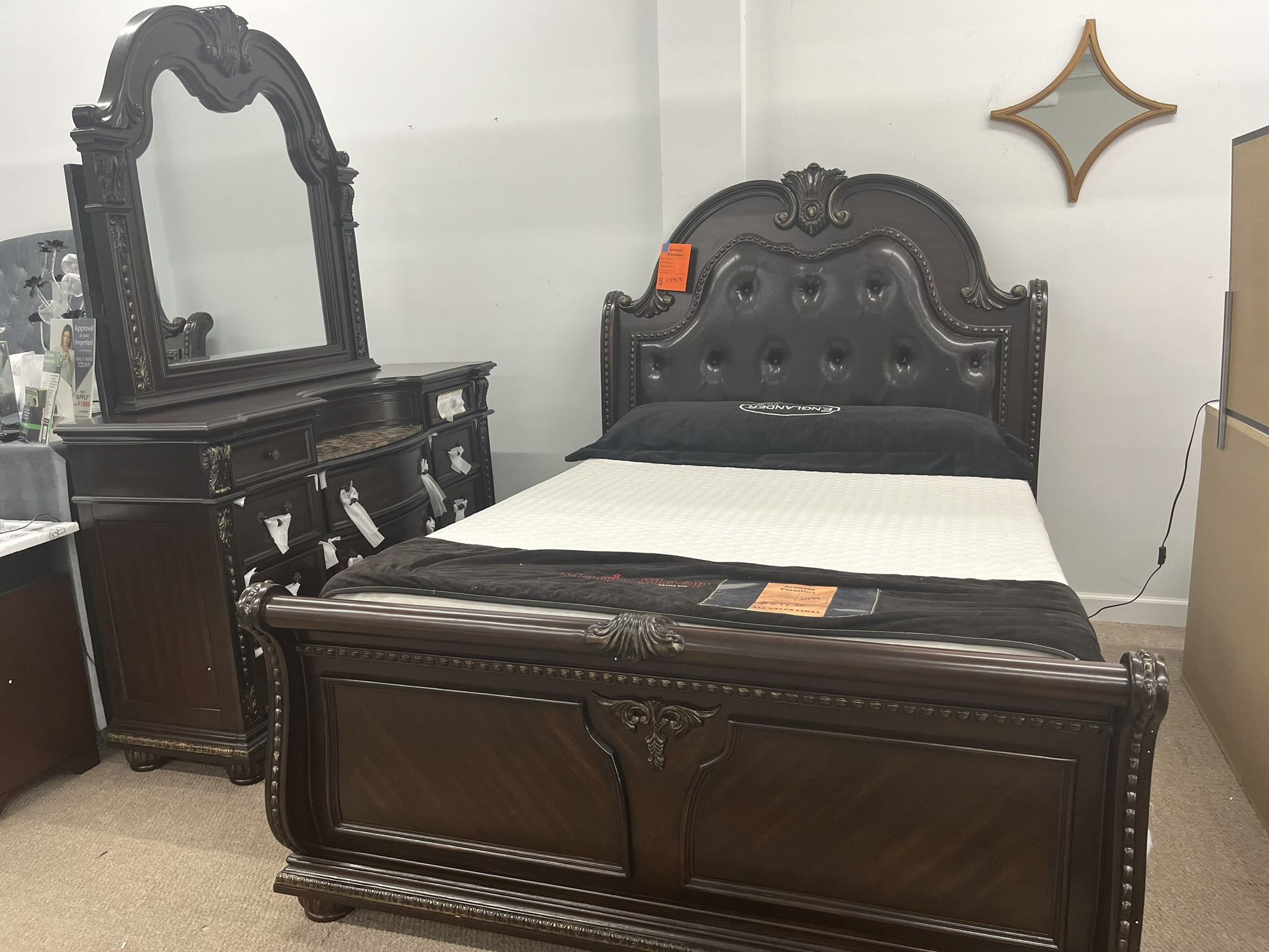 Solid Wood Queen Bed Dresser Mirror 