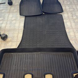 Tesla Model Y Floor Mats 