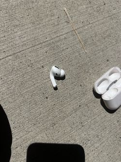 AirPods Pro 1st generation left AirPod (charger not included)