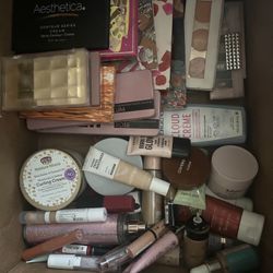 HUGE Make Up Lot 