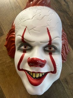 IT ADULT COSTUME $30