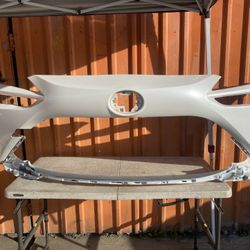 Front Bumper Toyota  MIRAI. OEM Perfect Condition.  2021-2022-2023-2024-2025 