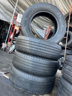 4 KUMHO 235/65/17 Installation Included