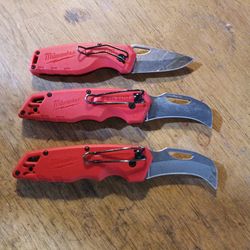 2 Milwaukee fastback knives #48-22-1525. 1 Milwaukee knife # 48-22-1521