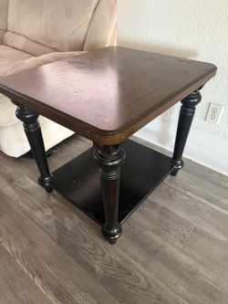 Coffee table set of 2