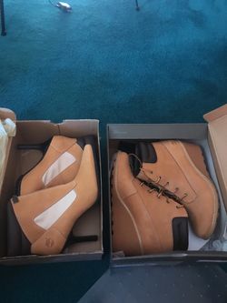 Timberlands women’s/ femmes size 11
