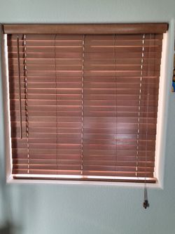 Faux Wood CORDED blind. 46”Wx64”L Can be cut down to 40”W
