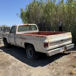 1977 Chevy Cheyenne 10 Pick-Up