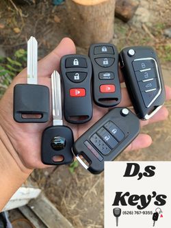 car keys , llaves de carro