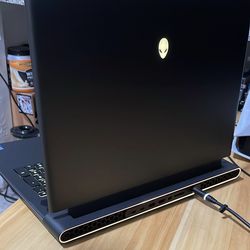Alienware M18 Gaming Laptop