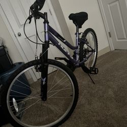 Huffy 24 Rock Creek Girls Mountain Bike For Woman Purple Lilac