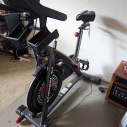 Schwinn IC4 Cycling Bike