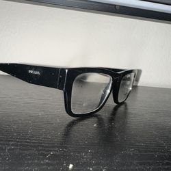 PRADA GLASSES