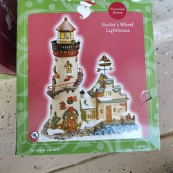 Santa's Work Bench  Butler's Wharf Lighthouse