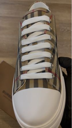 Burberry check low top shoes
