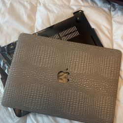 Laptop Crocodile Hard Cover