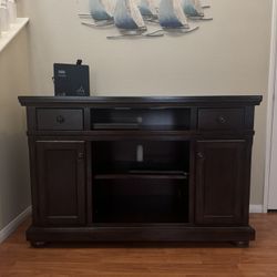 Media Table/Cabinet/Credenza REAL Wood!