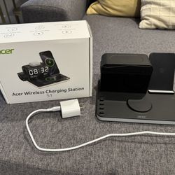 Acer 7 In 1 Charging Station With Clock